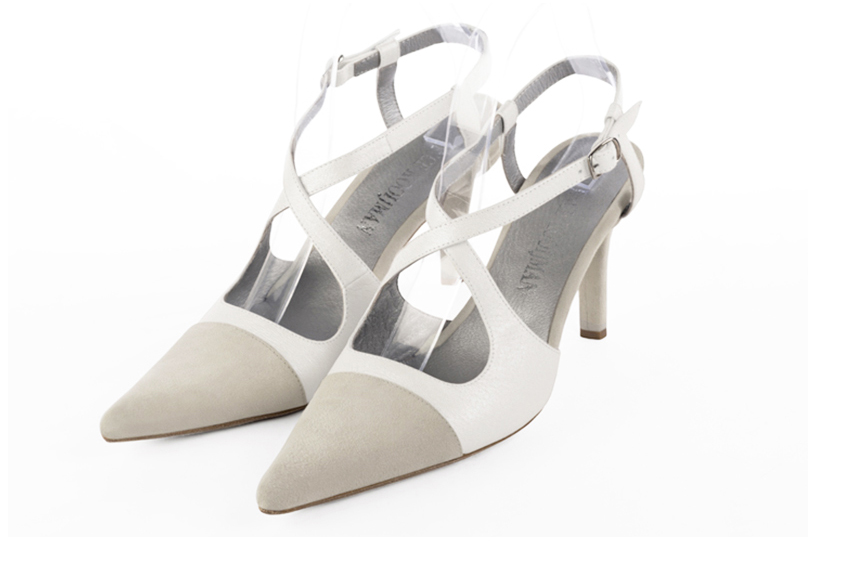Off white women's open back shoes, with crossed straps. Pointed toe. High slim heel. Front view - Florence KOOIJMAN
